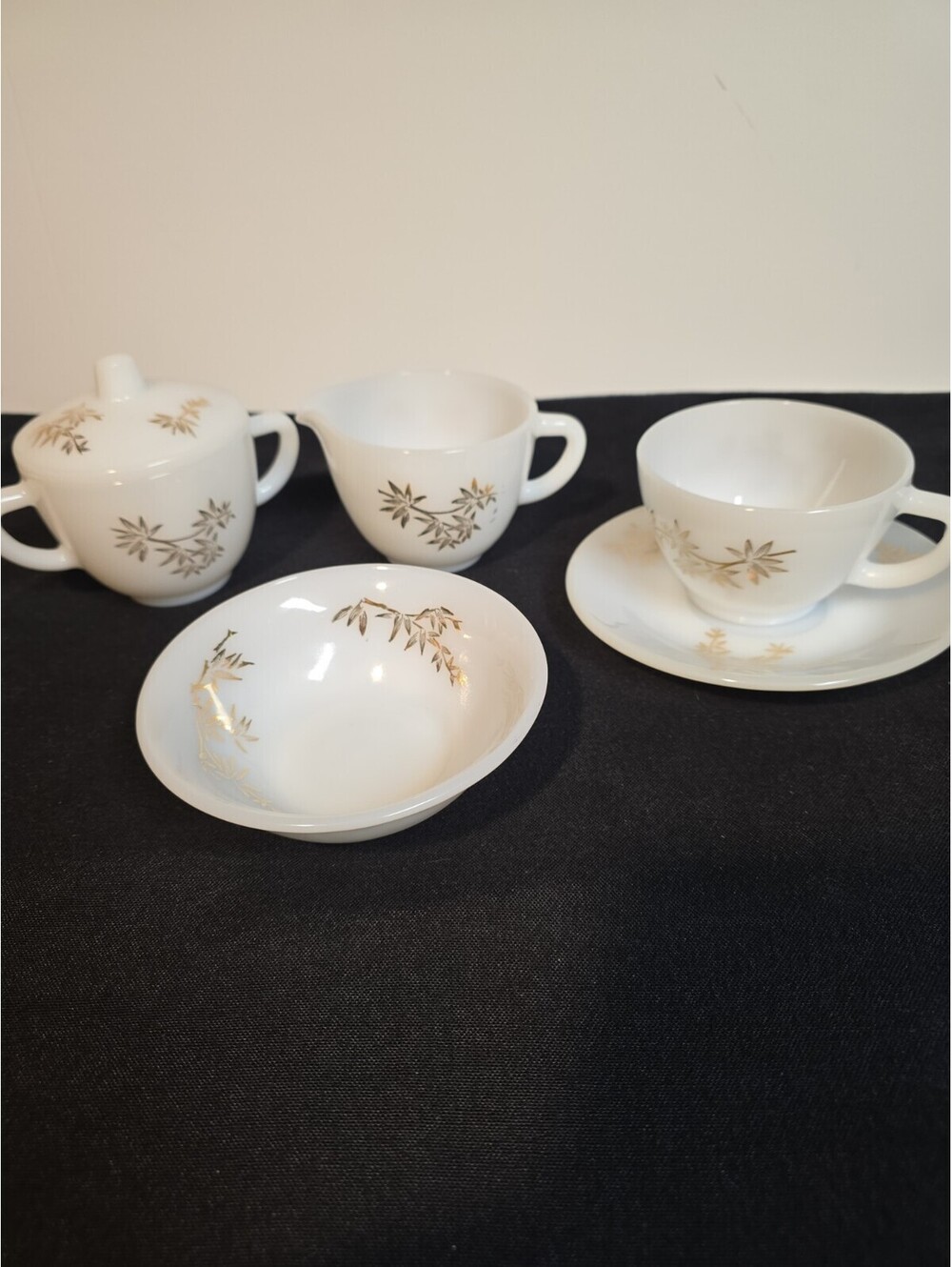 5 Pc. Federal Milk Glass Set Golden Glory 22k Bamboo